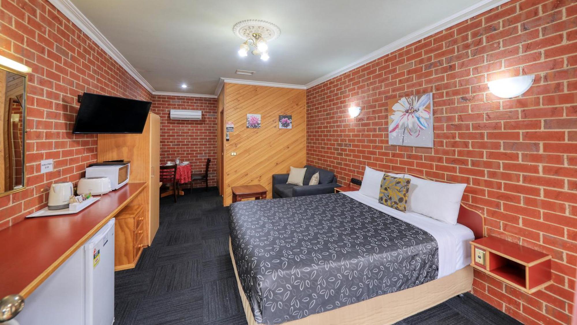 Elms Motor Inn Tumut Exterior foto
